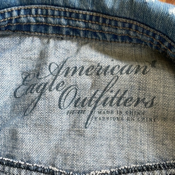 American Eagle Sleeveless Denim Blue Jean Vest Distressed Small - Picture 3 of 4